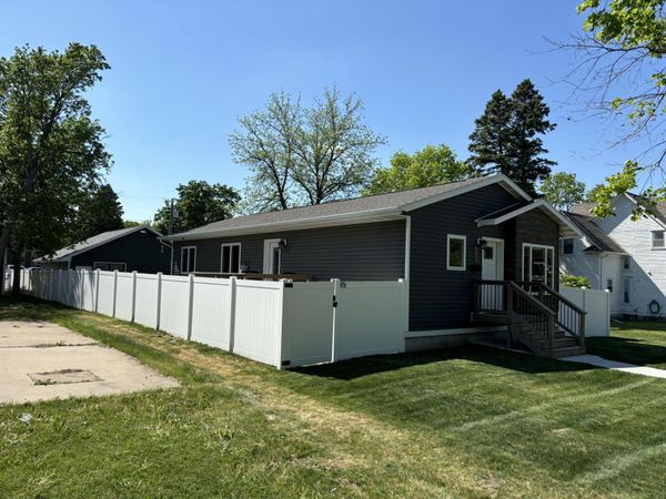  1209 S Duff St, Mitchell, SD 57301