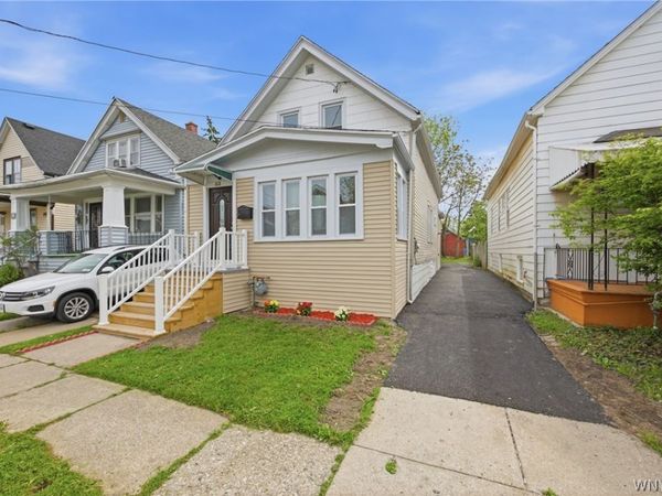 53 Roslyn Street , Buffalo, NY 14211