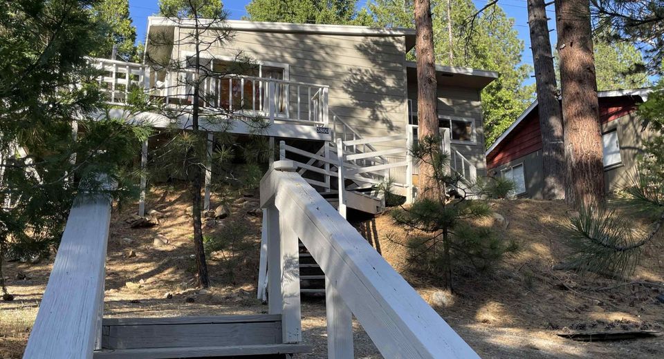 3800 Highway 147, Lake Almanor, CA 96137 Photo