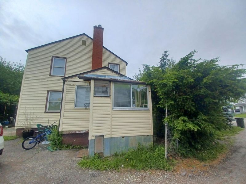 2444 Bretton Place, Columbus, OH 43211 Photo 5