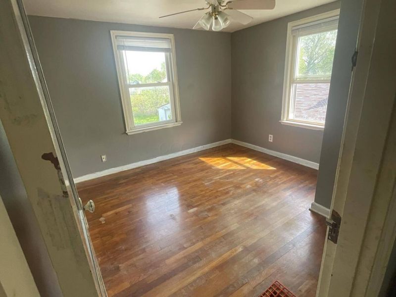 2444 Bretton Place, Columbus, OH 43211 Photo 9