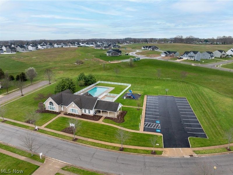 3268 Stoneleigh Road NE, Canton, OH 44721 Photo 33