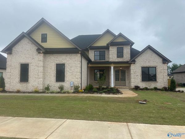 22931 Gunner Circle, Athens, AL 35613