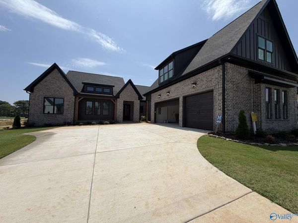 22600 Mary Grace Drive, Athens, AL 35613
