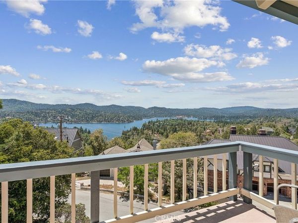1369 Yellowstone , Lake Arrowhead, CA 92352