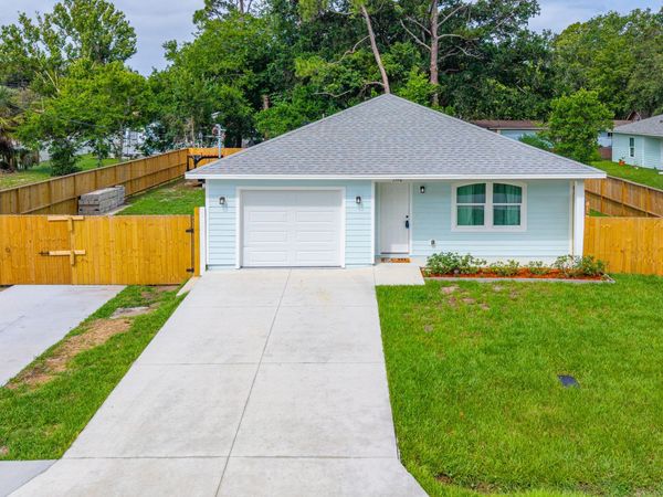 1598 Montgomery Avenue, Holly Hill, FL 32117