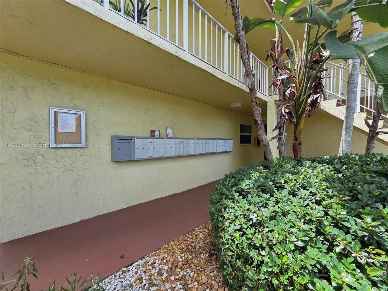 1125 NE 16th Pl, Unit 211, Fort Lauderdale, FL 33305 Photo