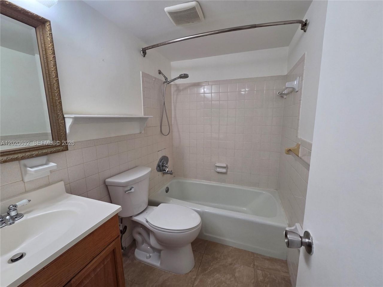 1125 NE 16th Pl, Unit 211, Fort Lauderdale, FL 33305 Photo