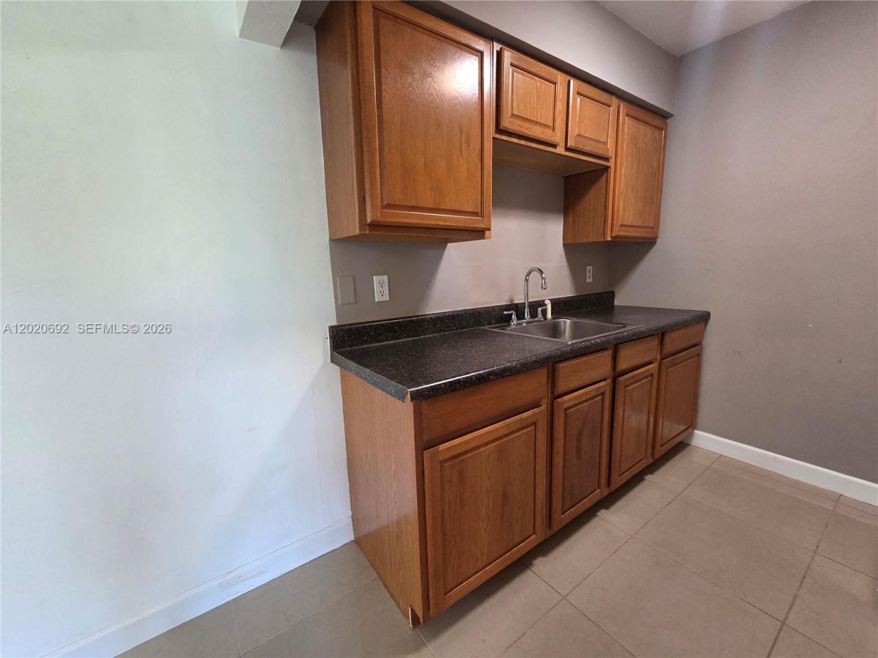 1125 NE 16th Pl, Unit 211, Fort Lauderdale, FL 33305 Photo