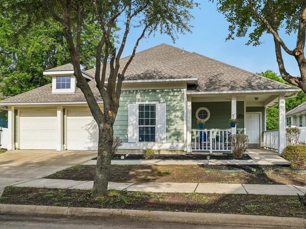 1321 Stone Mountain Parkway, Savannah, TX 76227