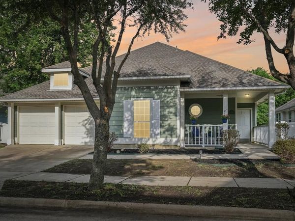 1321 Stone Mountain Parkway, Savannah, TX 76227
