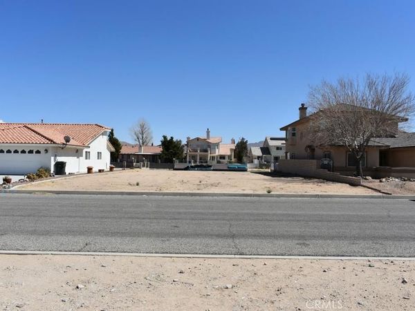 26299 Driftwood Lane , Helendale, CA 92342