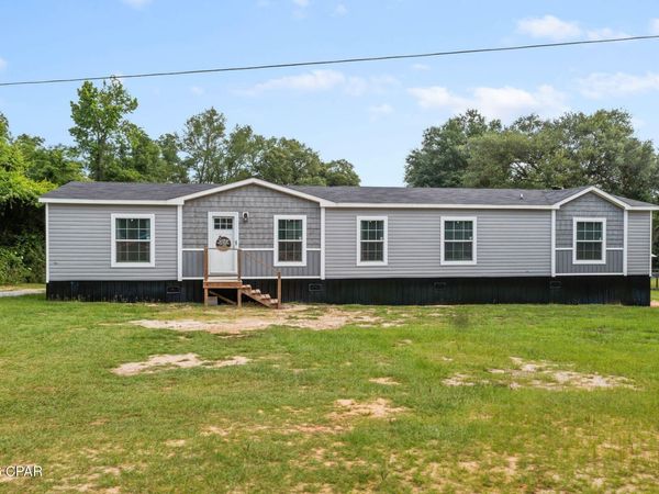 1215 Shores Road , Alford, FL 32420