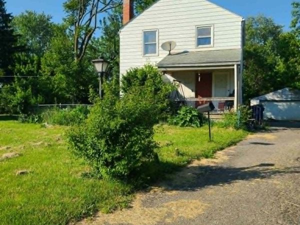 2446 Bretton Place, Columbus, OH 43211