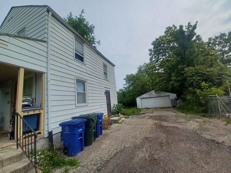 2446 Bretton Place, Columbus, OH 43211 Photo 7