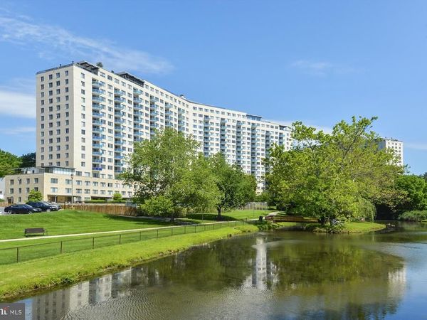 10401 GROSVENOR PLACE, Unit 406, ROCKVILLE, MD 20852