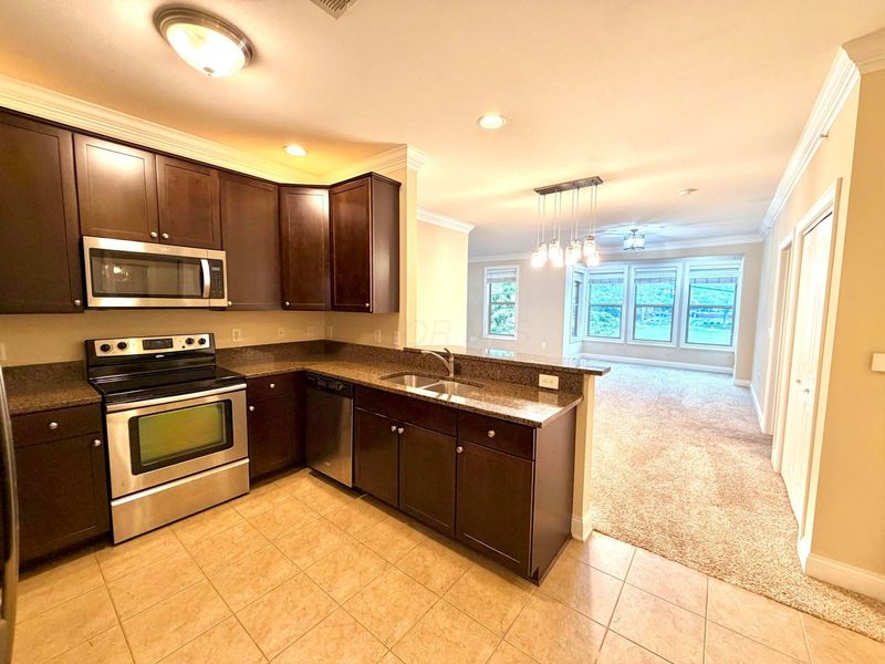 953 Ingleside Avenue, Unit 206, Columbus, OH 43215 Photo 9