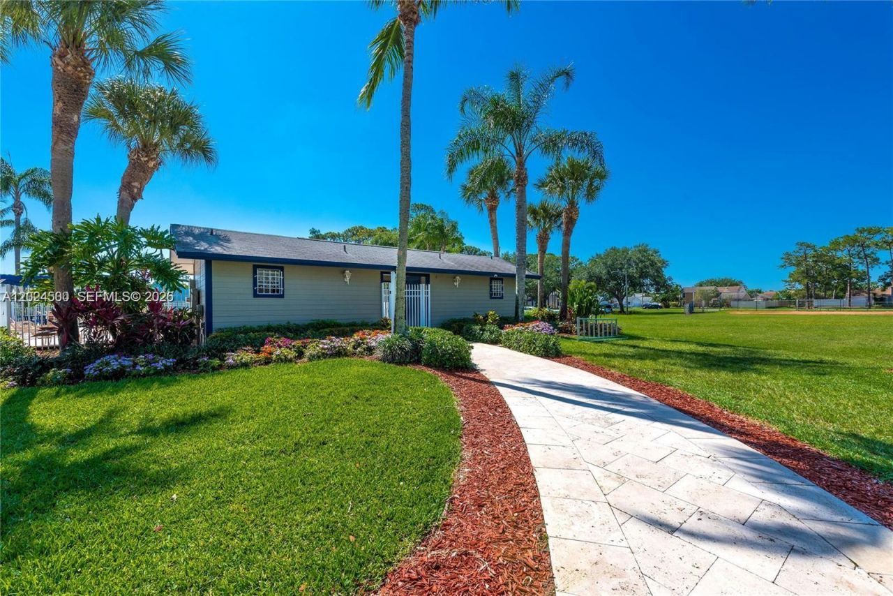 5800 Rambler Rose Way, West Palm Beach, FL 33415 Photo