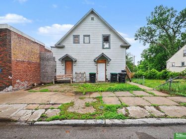 4201 Grand Avenue , Omaha, NE 68111