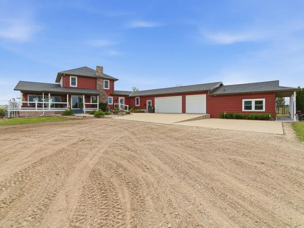 20811 Ocean Road , Janesville, MN 56048