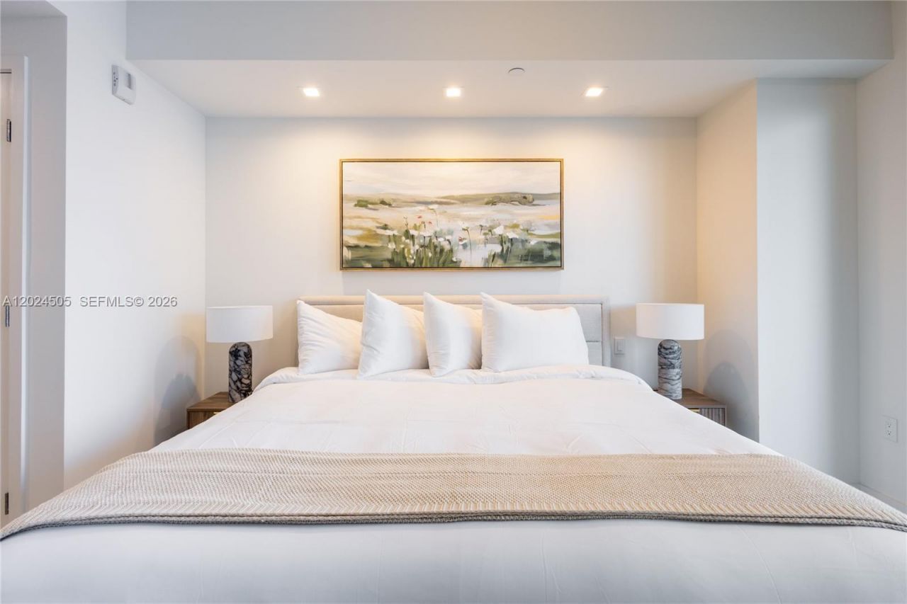 77 SE 5th Street, Unit 2602, Miami, FL 33131 Photo