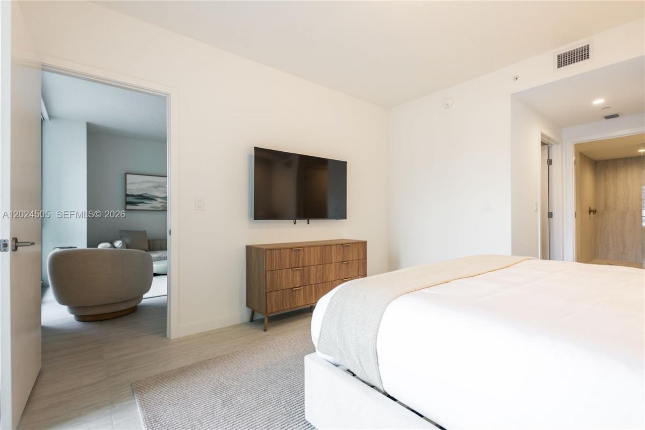 77 SE 5th Street, Unit 2602, Miami, FL 33131 Photo