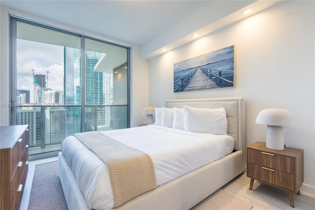 77 SE 5th Street, Unit 2602, Miami, FL 33131 Photo