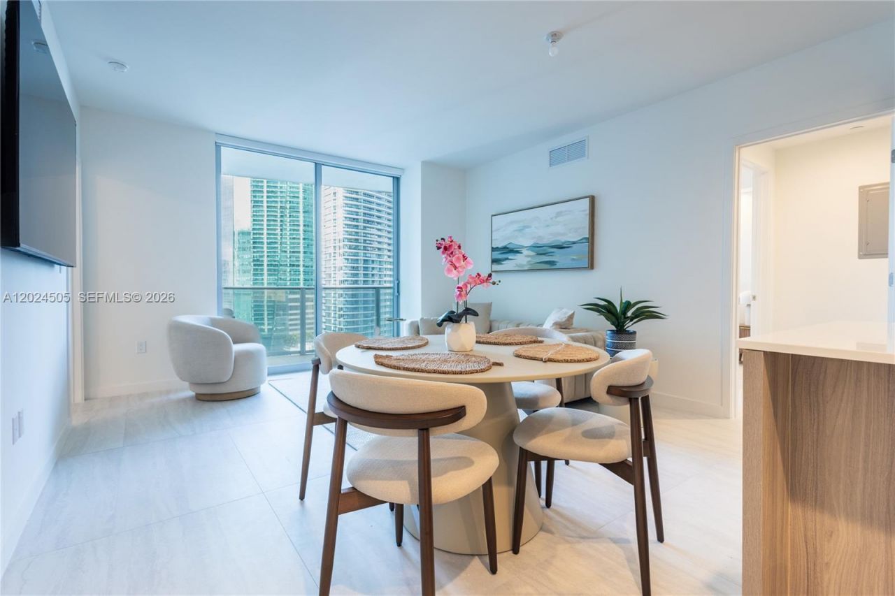 77 SE 5th Street, Unit 2602, Miami, FL 33131 Photo