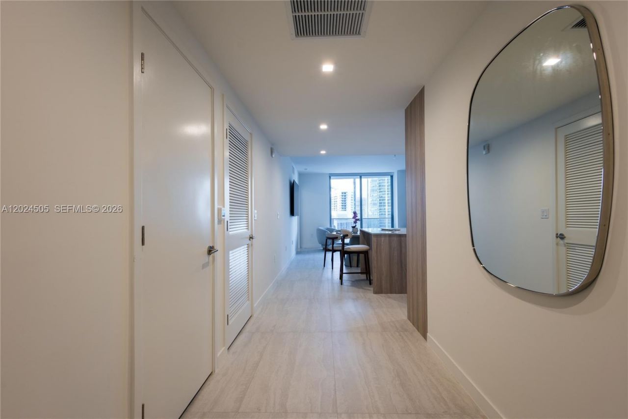 77 SE 5th Street, Unit 2602, Miami, FL 33131 Photo