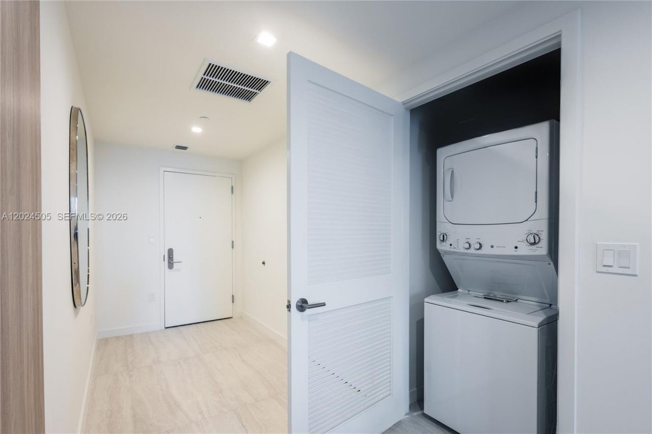 77 SE 5th Street, Unit 2602, Miami, FL 33131 Photo
