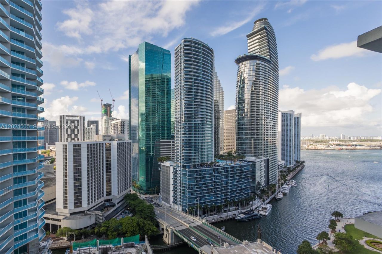 77 SE 5th Street, Unit 2602, Miami, FL 33131 Photo