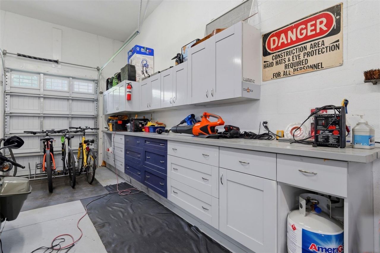 5251 Summit View Drive, Brooksville, FL 34601 Photo