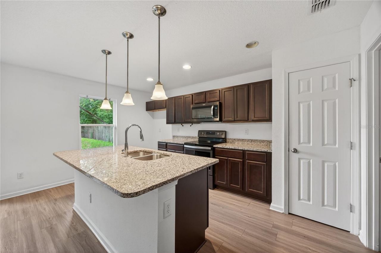5315 Colonial Avenue , Jacksonville, FL 32210 Photo