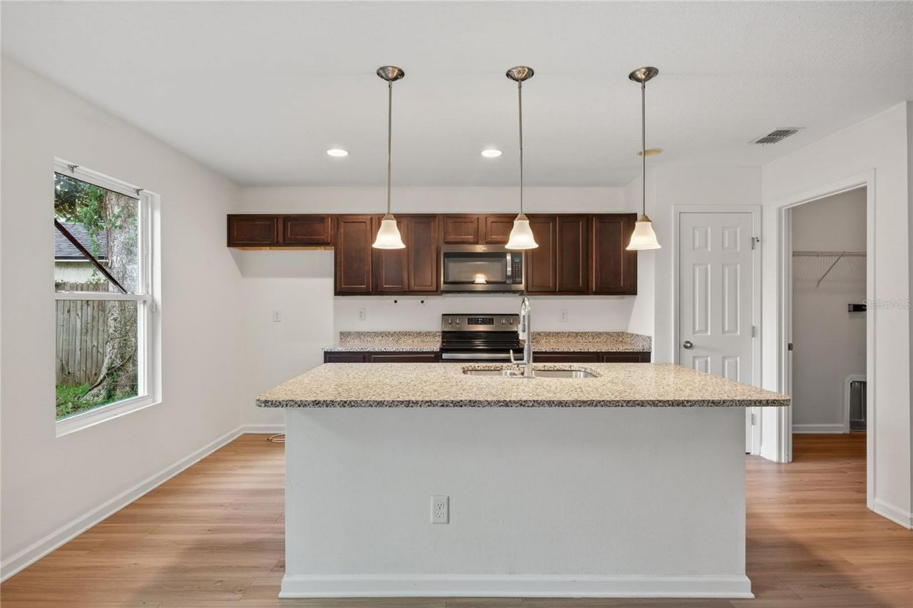 5315 Colonial Avenue , Jacksonville, FL 32210 Photo