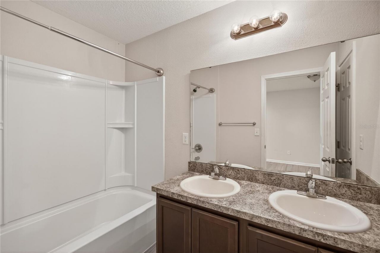 5315 Colonial Avenue , Jacksonville, FL 32210 Photo