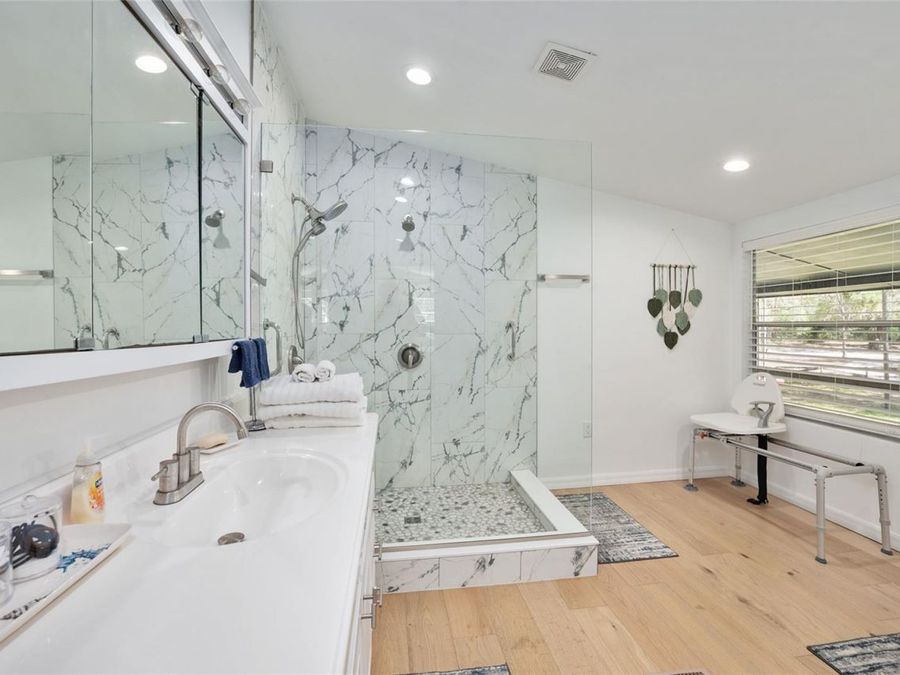 Property Image 87