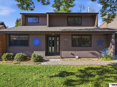 1901 Greenbriar Lane , Lincoln, NE 68506