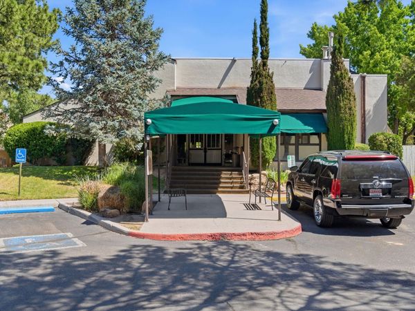 1601 Pennsylvania Street NE, Unit Z4, Albuquerque, NM 87110