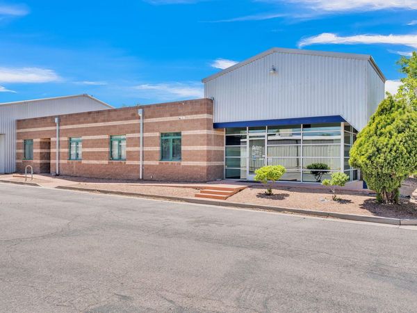 8359 Corona Loop NE, Albuquerque, NM 87113