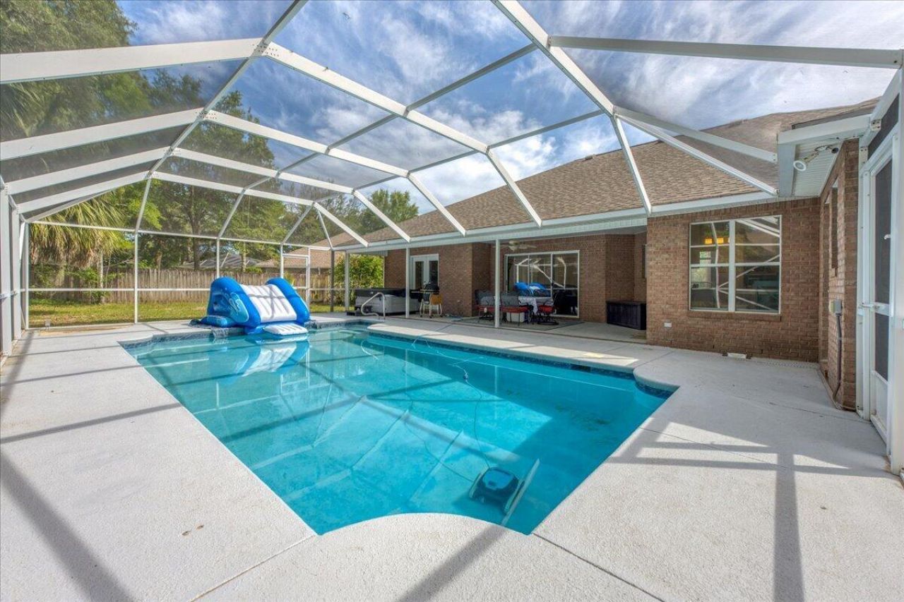 4034 Bond Circle, Niceville, FL 32578 Main Photo