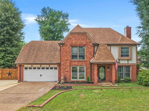 8297 KING WILLIAM ST, Cordova, TN 38016