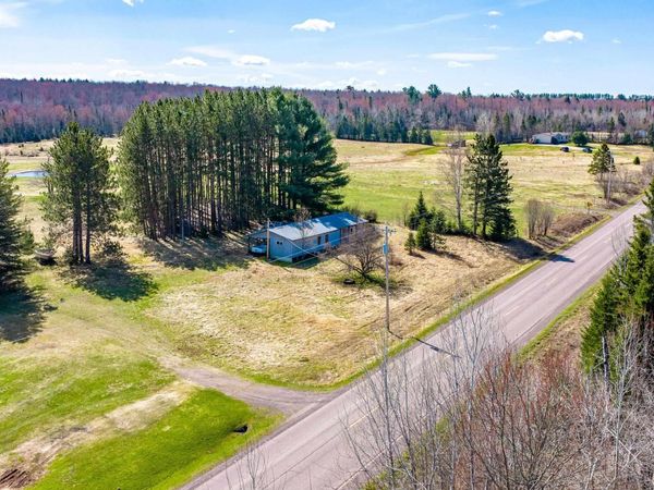 35698 Tapiola Road, Portage Twp, MI 49916