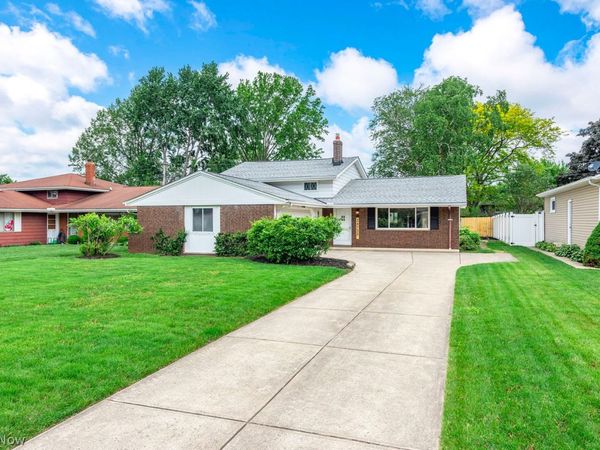 24732 Mitchell Drive , North Olmsted, OH 44070