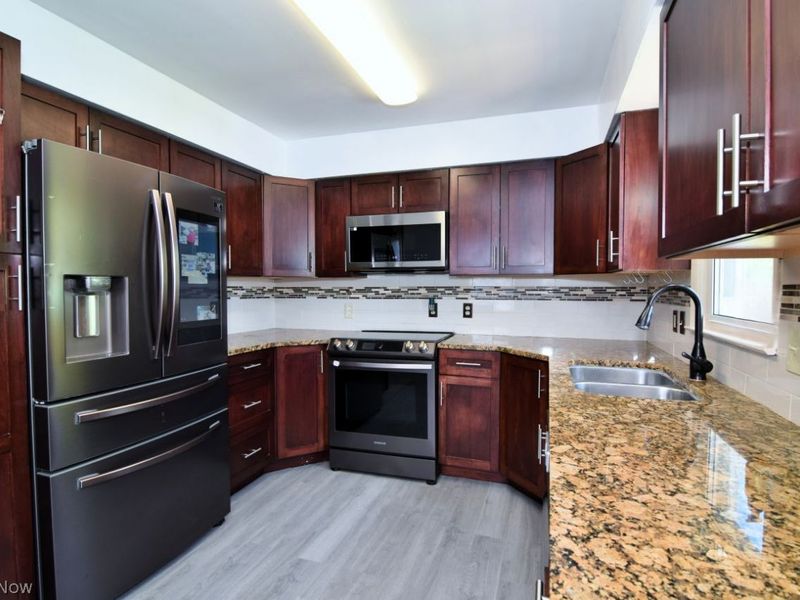 643 Viewpoint Avenue, Cuyahoga Falls, OH 44221 Photo 13