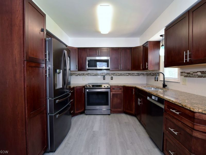643 Viewpoint Avenue, Cuyahoga Falls, OH 44221 Photo 14
