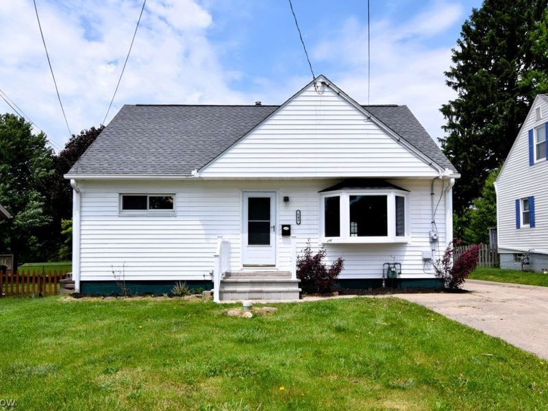 643 Viewpoint Avenue, Cuyahoga Falls, OH 44221 Photo 2