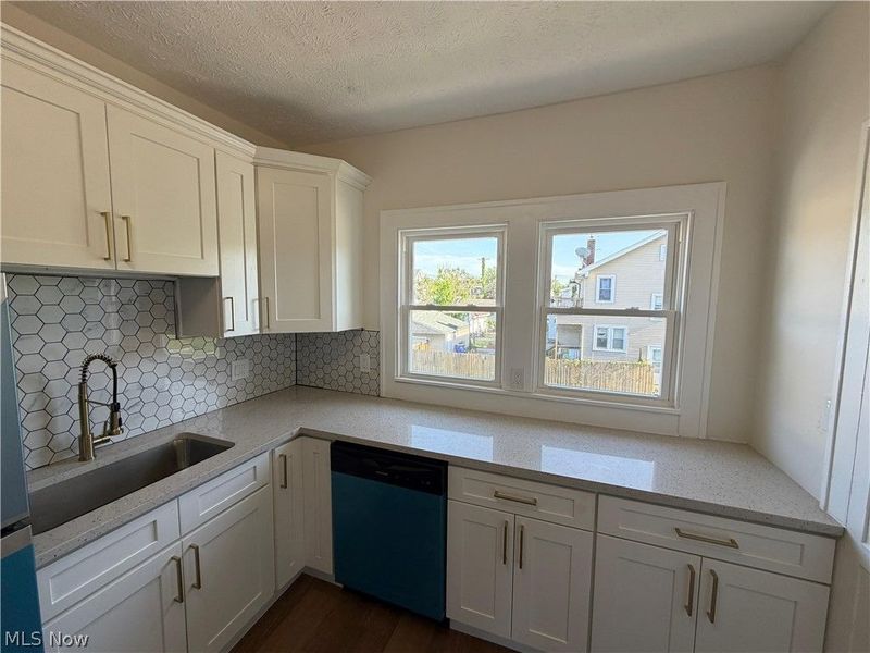 3255 W 116th Street , Cleveland, OH 44111 Photo 24