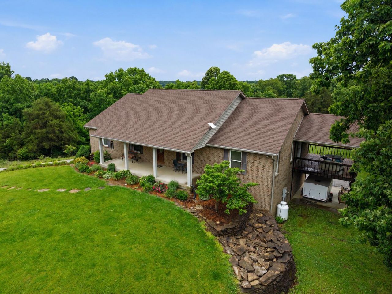 863 Mink Run Road, Frankfort, KY 40601