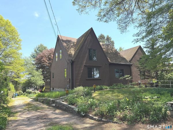 8 Ivy, Mystic, CT 06355