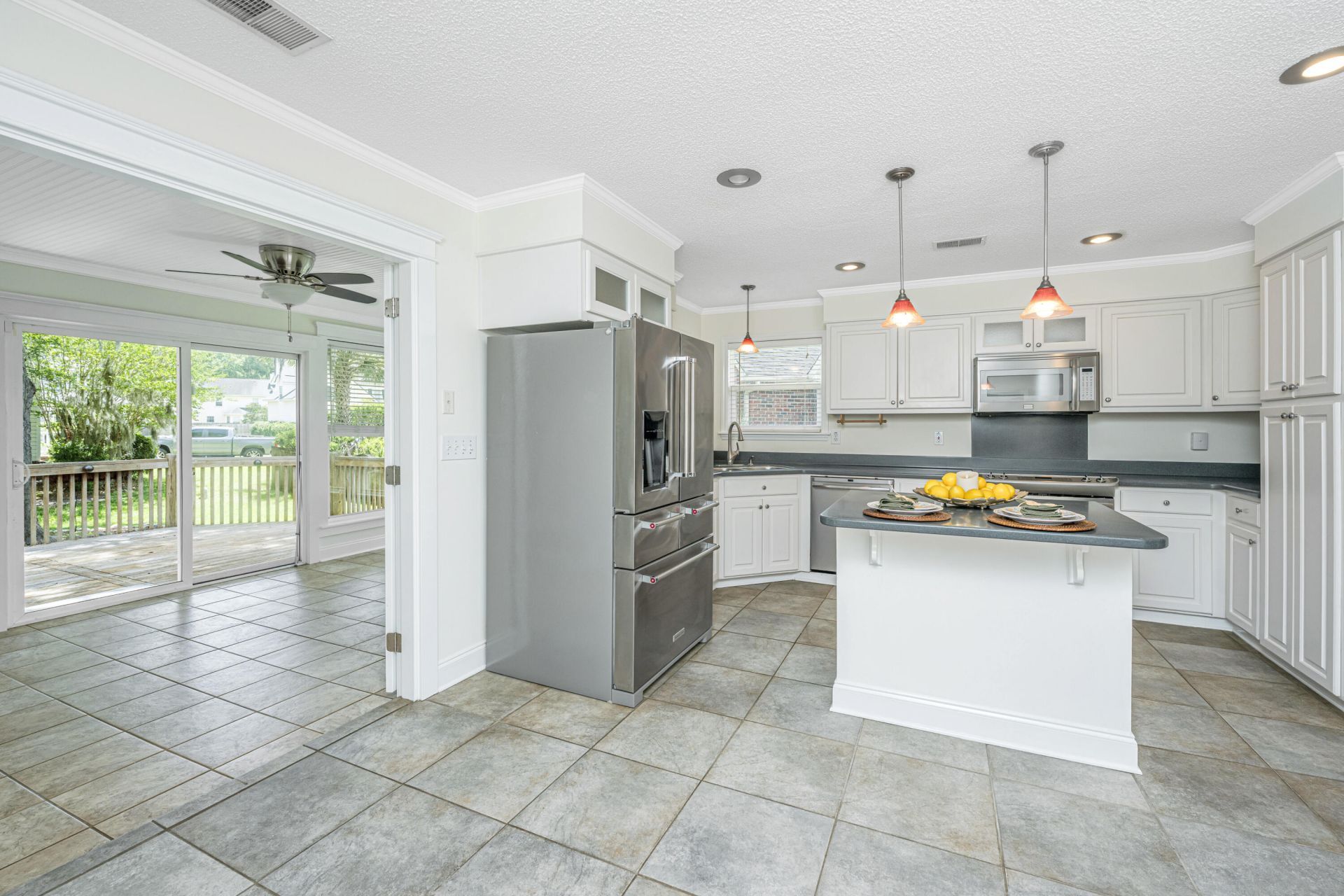 253 Gullane Drive Photo 10